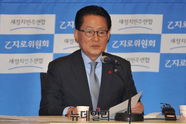 ▲ 새정치민주연합 박지원 당대표 후보가 5일 을지로위 주최 후보자 초청 토론회에서 발언하고 있다. ⓒ뉴데일리 이종현 기자