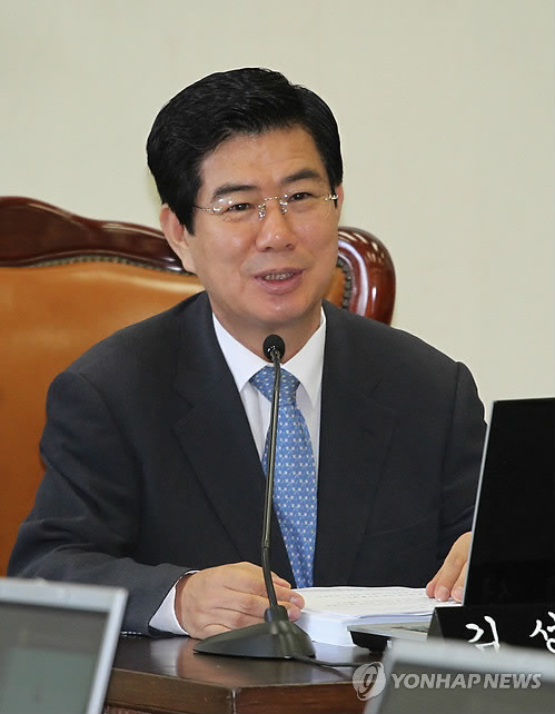 ▲ 한국체육대학 총장이 된 김성조 전 국회의원.ⓒ연합뉴스