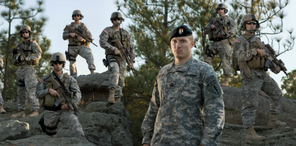 美육군 특수전사령부 브랜더 대위와 그의 대원들. 이들은 '그린베레' 대원들이다. ⓒ美육군 모병사이트 캡쳐