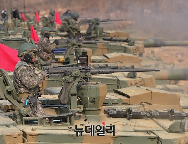 ▲ 화력 시범을 위해 도열한 K-2 전차.ⓒ뉴데일리 정상윤 사진기자