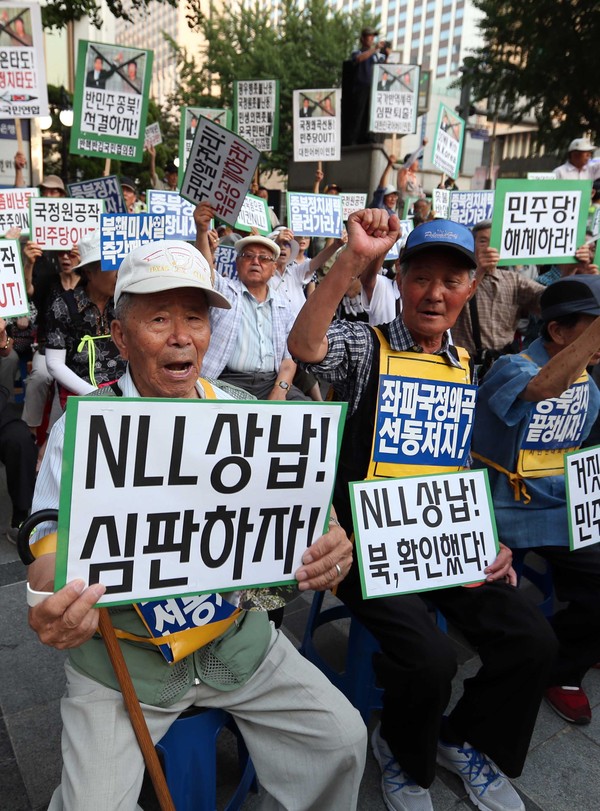 ▲ 종북척결 투쟁을 벌이는 애국진영의 노령화가 문제다.