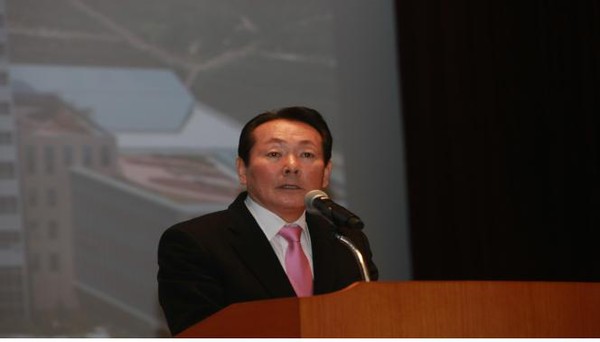 ▲ 한국도로공사 김학송 사장이 창립 46주년 기념행사에서 기념사를 하고 있다.ⓒ한국도로공사 제공