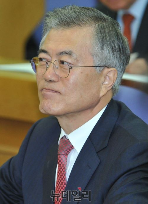 ▲ 문재인 대표는 이날 토론회에서 "박근혜 정부 2년은 서민경제 파탄의 2년, 분열과 대립의 2년이었다"고 평가 절하했다.  ⓒ뉴데일리 이종현 기자