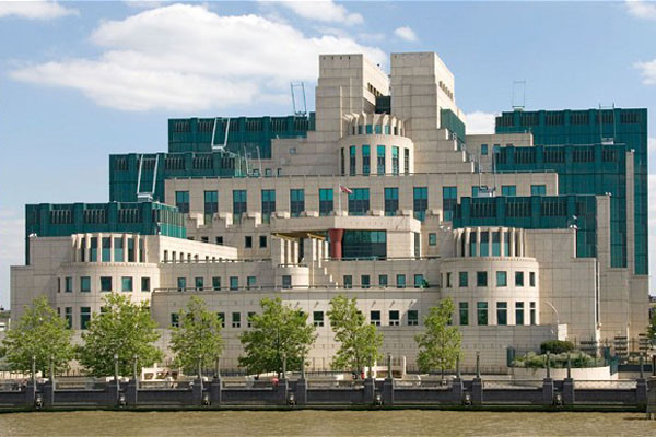 ▲ 英런던 템즈 강변에 있는 대외정보국 MI6 본부. ⓒ제임스 본드 홈페이지 캡쳐
