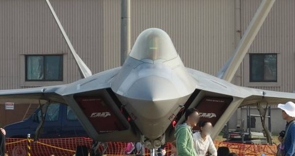 지난 2012년 오산 에어파워데이 당시 공개된 F-22 랩터 스텔스 전투기.ⓒ뉴데일리 순정우기자