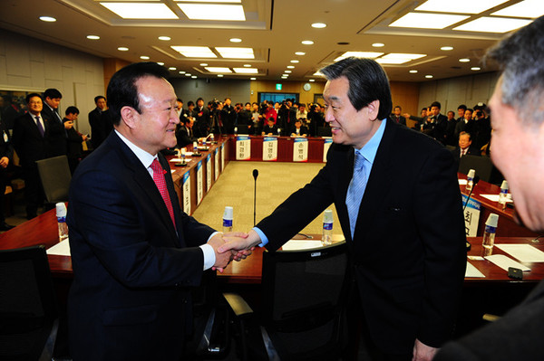 ▲ 박보생 시장은 기획재정부 예비타당성조사 2차 중간점검회의를 앞두고 개최된, 남부내륙철도건설사업 조기착수 대정부 촉구를 위한 국회 긴급 간담회에 참석했다.ⓒ뉴데일리