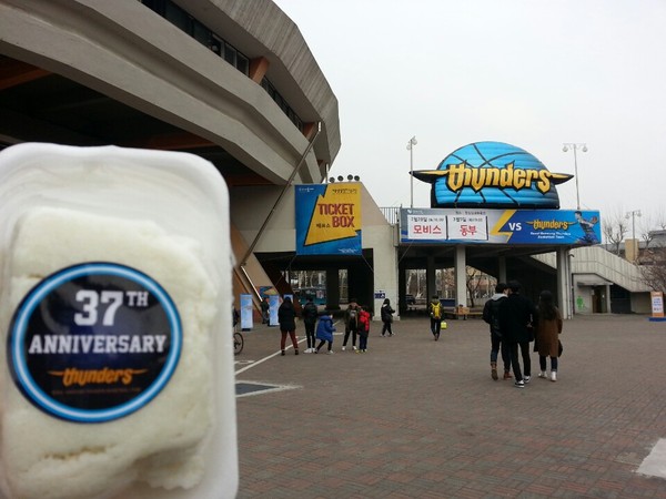 ▲ 지난 28일 잠실실내체육관에서 서울 삼성의 창간 '37주년 클래식데이' 경기가 열렸다. ⓒ뉴데일리 윤진우기자