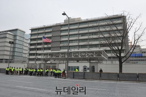 ▲ 미국 대사관 사진.ⓒ뉴데일리 이종현 기자