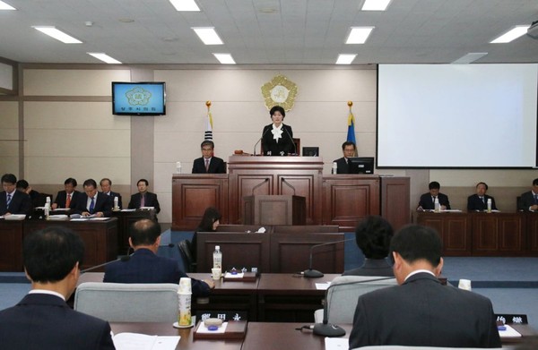 ▲ 상주시의회는 ‘현장중심’의 의정을 구현하기 위해 주요사업장에 대한 현장바문등 임시회를 오는 9일부터 4일 동안 거처 개최한다. ⓒ상주시의회 제공