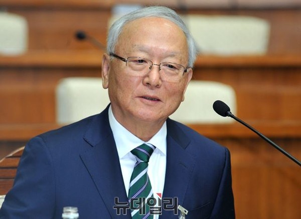 ▲ 17일 국회 정보위원회는 인사청문 결과 이병호 후보자가 국정원 수장으로서 결정적 흠결이 없다고 보고 여야합의로 보고서를 채택했다.ⓒ뉴데일리