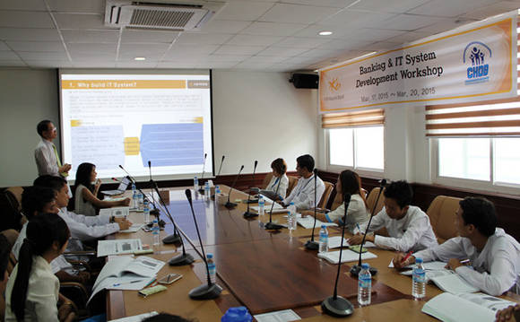 ▲ 워크숍 진행중인 KB국민은행과 CHDB 관계자들.ⓒKB국민은행 제공