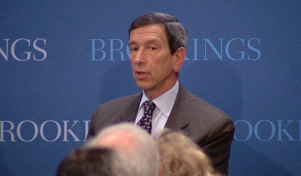 ▲ 로버트 아인혼 前국무부 비확산·군축 담당 특보. 현재 브루킹스 연구소 수석연구원으로 재직 중이다. ⓒ유튜브 영상 캡쳐