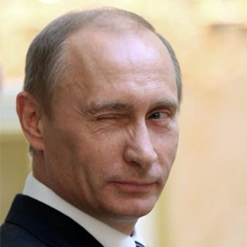 ▲ 윙크하는 푸틴 러시아 대통령. 그의 윙크가 죽음을 부를 수도 있다. ⓒ러 현지매체 보도화면 캡쳐