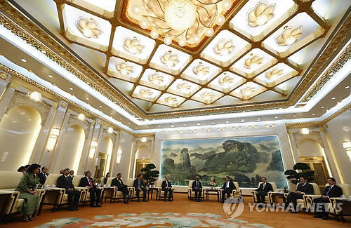 ▲ 지난해 열린 AIIB 참여예정국가들의 회의 모습ⓒ