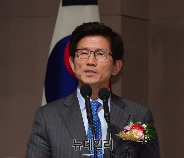 ▲ 27일 서울 중구 프레스센터 20층 국제회의장에서 열린 뉴데일리 창간 10주년 기념강연회에 참석한 김문수 위원장. ⓒ 뉴데일리 정상윤 기자