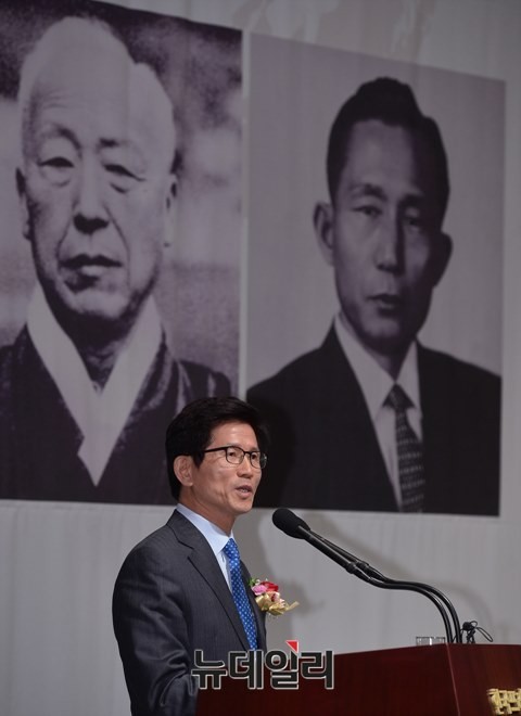 ▲ 27일 서울 중구 프레스센터 20층 국제회의장에서 열린 뉴데일리 창간 10주년 기념강연회에 참석한 김문수 위원장이, 축사를 하고 있다.ⓒ 뉴데일리 정상윤 기자