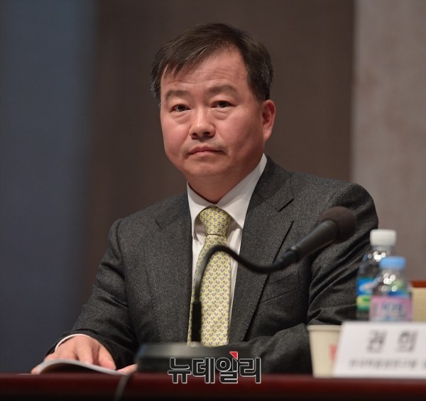 ▲ ▲ 4.3사건바로알기, 주제발표 맡은 김기수 변호사 ⓒ뉴데일리 정상윤 기자