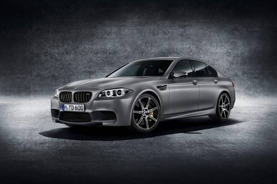 ▲ 2015 서울모터쇼 출품 차량 가운데 최고출력이 가장 높은 차는 BMW M5 30주년 에디션이다.  최고출력 600마력, 최대토크 71.4㎏·m의 성능을 자랑한다.ⓒBMW