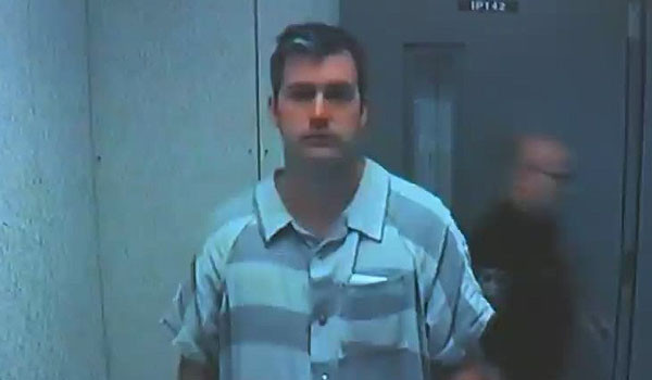 ▲ 경찰에 체포돼 유치장에 입감 중인 마이클 토머스 슬레이저. ⓒCNN 보도화면 캡쳐