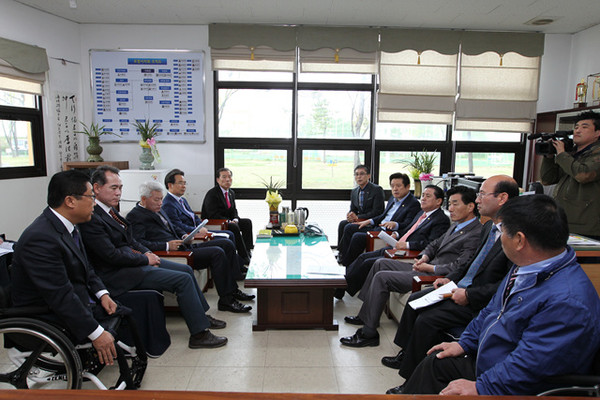 ▲ 포항시의회는 장애인의 날(4월20일)을 맞아 9일 관내 장애인 복지시설과 단체 9개소 현장 방문을 실시했다.ⓒ뉴데일리