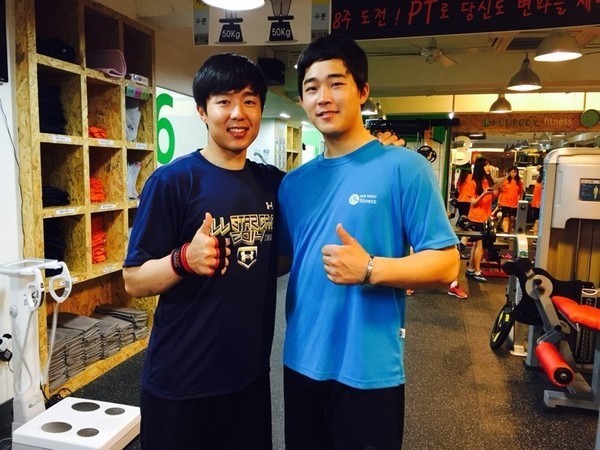 ▲ 왼쪽이 윤완주 선수다.ⓒ뉴데일리