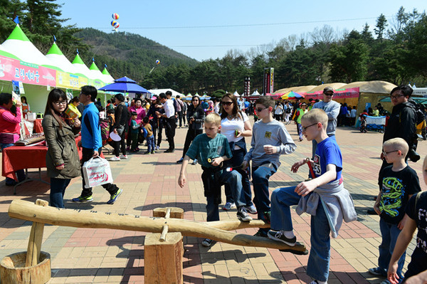 ▲ ‘2015대가야체험축제’가 30여만명의 관광객이 방문해 성황리에 막을 내렸다. ⓒ고령군 제공