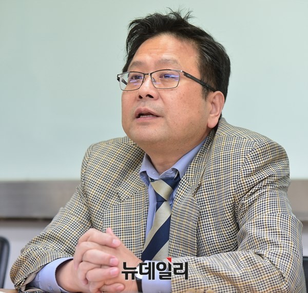 ▲ ▲이승만과 시장경제토론회, 사회를 맡은 현진권 자유경제원장. ⓒ 뉴데일리 정상윤 기자