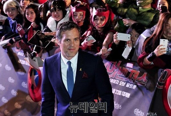 ▲ 이번 ‘어벤져스 : 에이지 오브 울트론’ 내한 행사에는 배우 로버트 다우니 주니어·마크 러팔로·크리스 에반스·수현, 감독 조스 웨던이 방문해 뜨거운 스포트라이트를 받았다.   ⓒ 뉴데일리DB