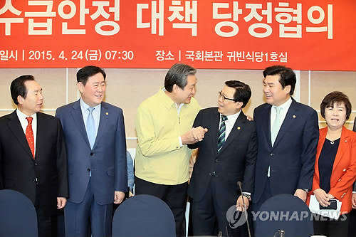 ▲ 당정은 쌀값 하락을 막기 위해 추가로 7만7000톤을 긴급 수매하기로 했다ⓒ