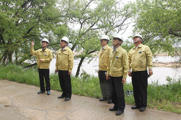 ▲ 예천군이 국가안전대진단 추진상황 보고회를 개최하고 취약시설 안전진단에 나선다.ⓒ예천군 제공