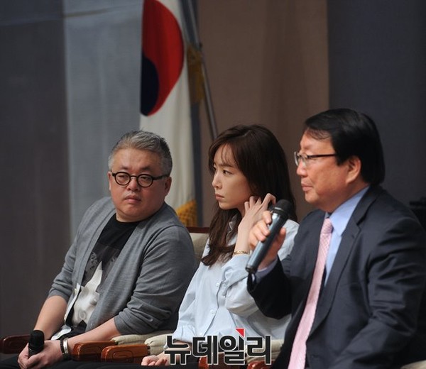 ▲ '새시대 통일의 노래 캠페인 범국민 추진위원회'가 30일 서울 프레스센터에서 '새시대 통일의 노래 캠페인' 제작발표회를 열었다.  ⓒ 뉴데일리