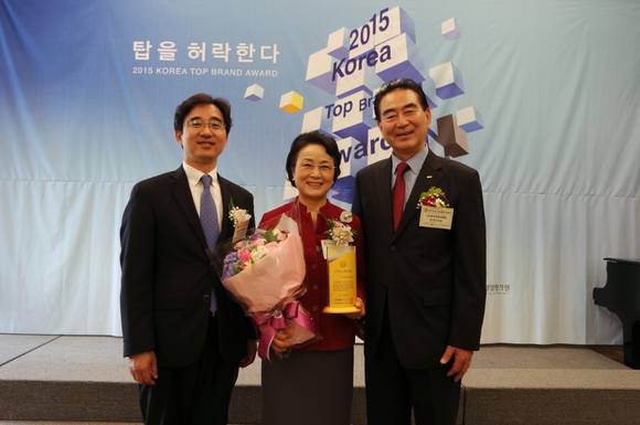 ▲ 국민건강보험공단 박경순 징수상임이사(중앙)ⓒ국민건강보험공단