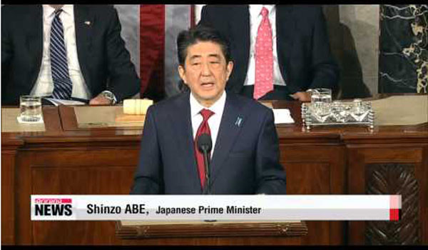 ▲ 지난 29일 자정, 美의회 상하원 합동연설을 하는 아베 신조 日총리. ⓒ아리랑 TV 보도화면 캡쳐