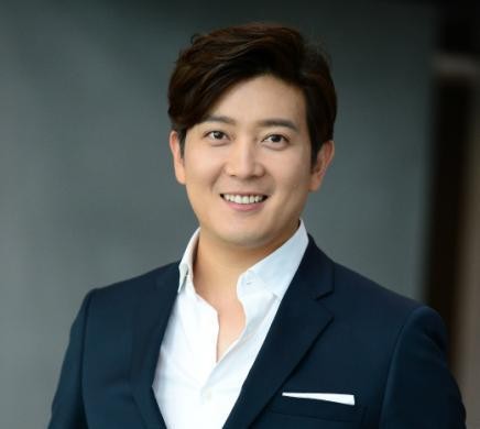 ▲ 네팔 지진 피해 복구 성금 천만원을 기부한 SBS 최기환 아나운서 ⓒSBS 제공