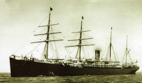 ▲ 1902년 12월 한국 최초의 하와이 이민을 싣고 제물포를 떠났던 갤릭호.