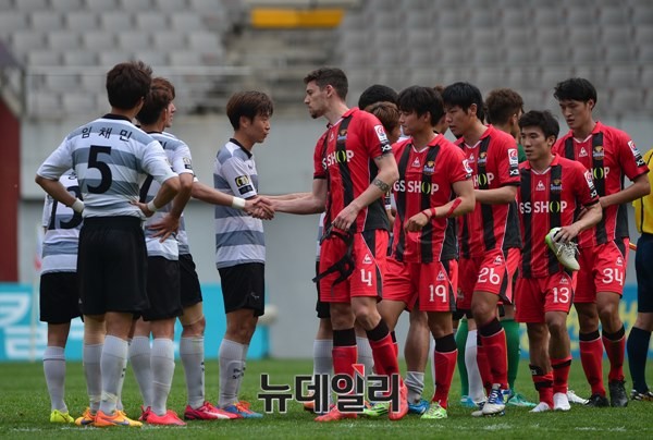 ▲ 서울과 성남의 9라운드 맞대결은 무승부로 끝났다.ⓒ뉴데일리 정상윤 사진기자