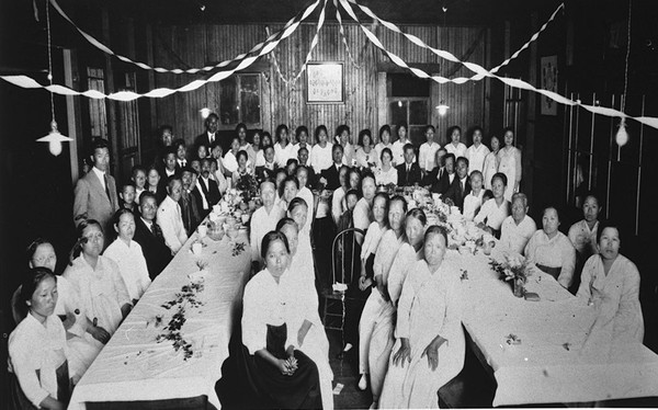 ▲ 이덕희 (하와이 한인이민연구소 소장)이 여성 독립운동 연구결과를 발교하고 있다.