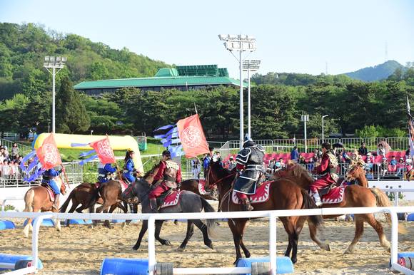 ▲ 렛츠런 마상 쇼ⓒ한국마사회