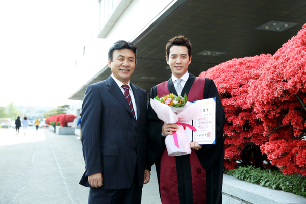 ▲ '복면검사'에서 부자호흡을 맞춘 박영규 주상욱ⓒKBS 제공