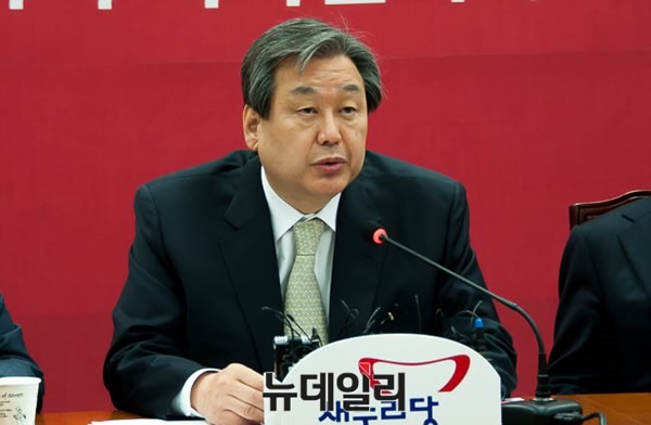 ▲ 새누리당 김무성 대표가 청와대의 '공무원 연금 개혁과 국민연금 동시논의는 불가하다'는 입장에 대해 "월권"이라고 밝혔다. ⓒ뉴데일리 이종현 기자