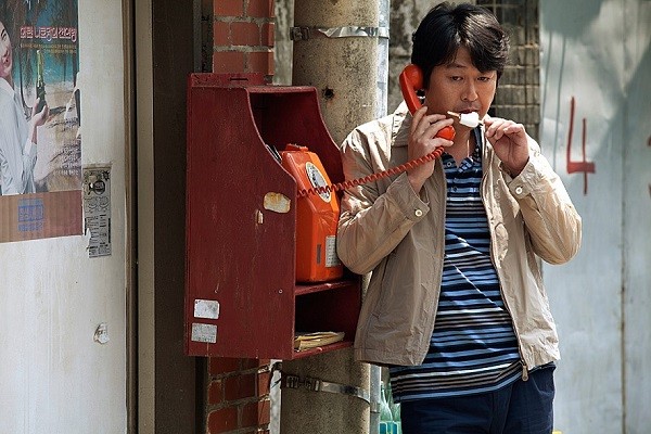 ▲ 극비수사 장면 중 김윤석 ⓒ극비수사 영화 이미지