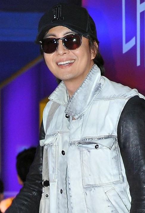 ▲ 슈가출신 연기자 박수진과 결혼을 발표한 배용준ⓒ뉴데일리