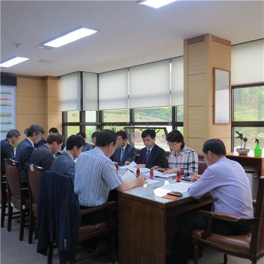 ▲ 군수지시사항 추진상황 보고회를 개최했다. ⓒ군위군 제공