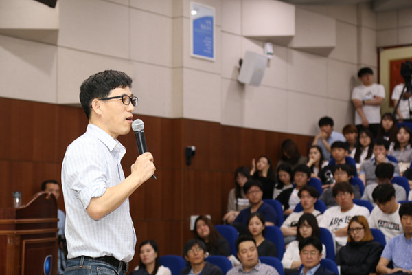 ▲ 진중권 교수 초청 특별 세미나 ⓒ금오공과대학교 제공