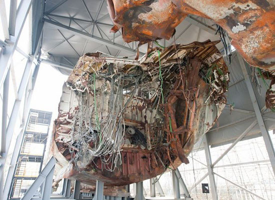 ▲ 현재 해군 2함대 사령부에 전시돼 있는 '천안함' 선체. ⓒ뉴데일리 DB