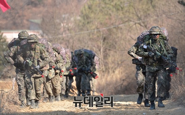 ▲ 육군의 행군 훈련(자료사진).ⓒ정상윤 뉴데일리 사진기자