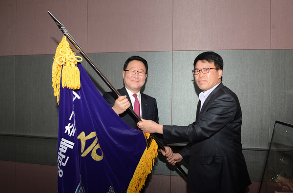 ▲ 한수원_조석_사장 우승기_봉납식 (지난해 대회 사진 )ⓒ한국수력원자력 제공