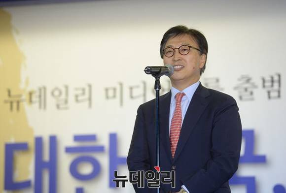 ▲ 이인용 삼성전자 사장이 축사를 하고 있다.