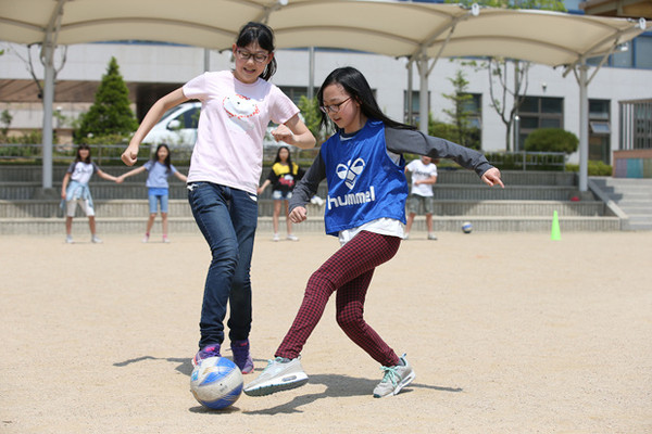 ▲ 유소년 축구 인성 교육 프로그램 자료사진.ⓒ한국프로축구연맹