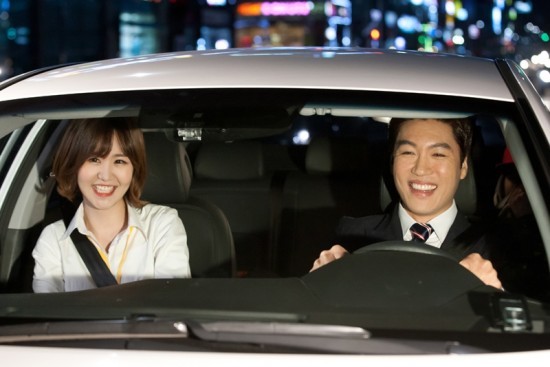 ▲ 사진 왼쪽이 윤수현, 오른쪽은 가수 홍원빈ⓒ윤수현 홍원빈 대리운전 CF사진